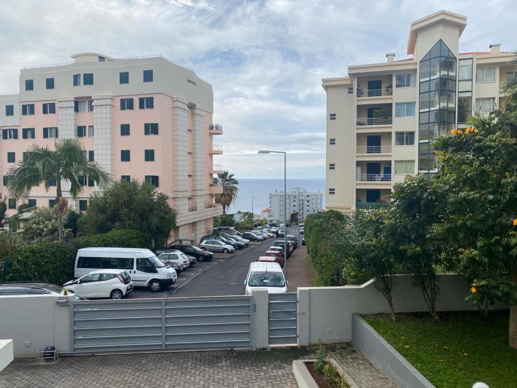 Elephant 2Br Apartment With Terrace, Side Sea View And Pool Access 丰沙尔 外观 照片